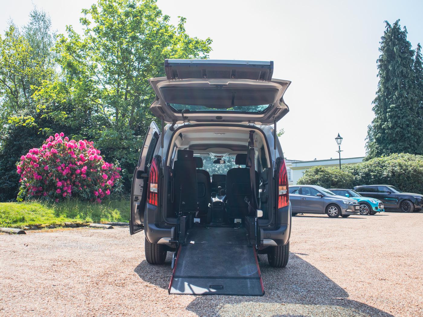 Peugeot Rifter Peugeot Rifter 1.5 BlueHDi Allure Standard MPV Euro 6 Wheelchair Accessible WAV
