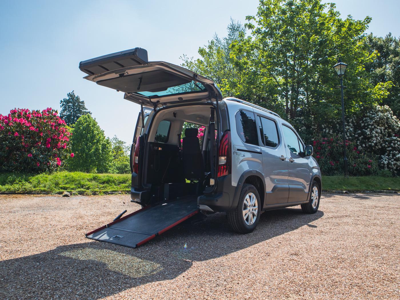 Peugeot Rifter Peugeot Rifter 1.5 BlueHDi Allure Standard MPV Euro 6 Wheelchair Accessible WAV