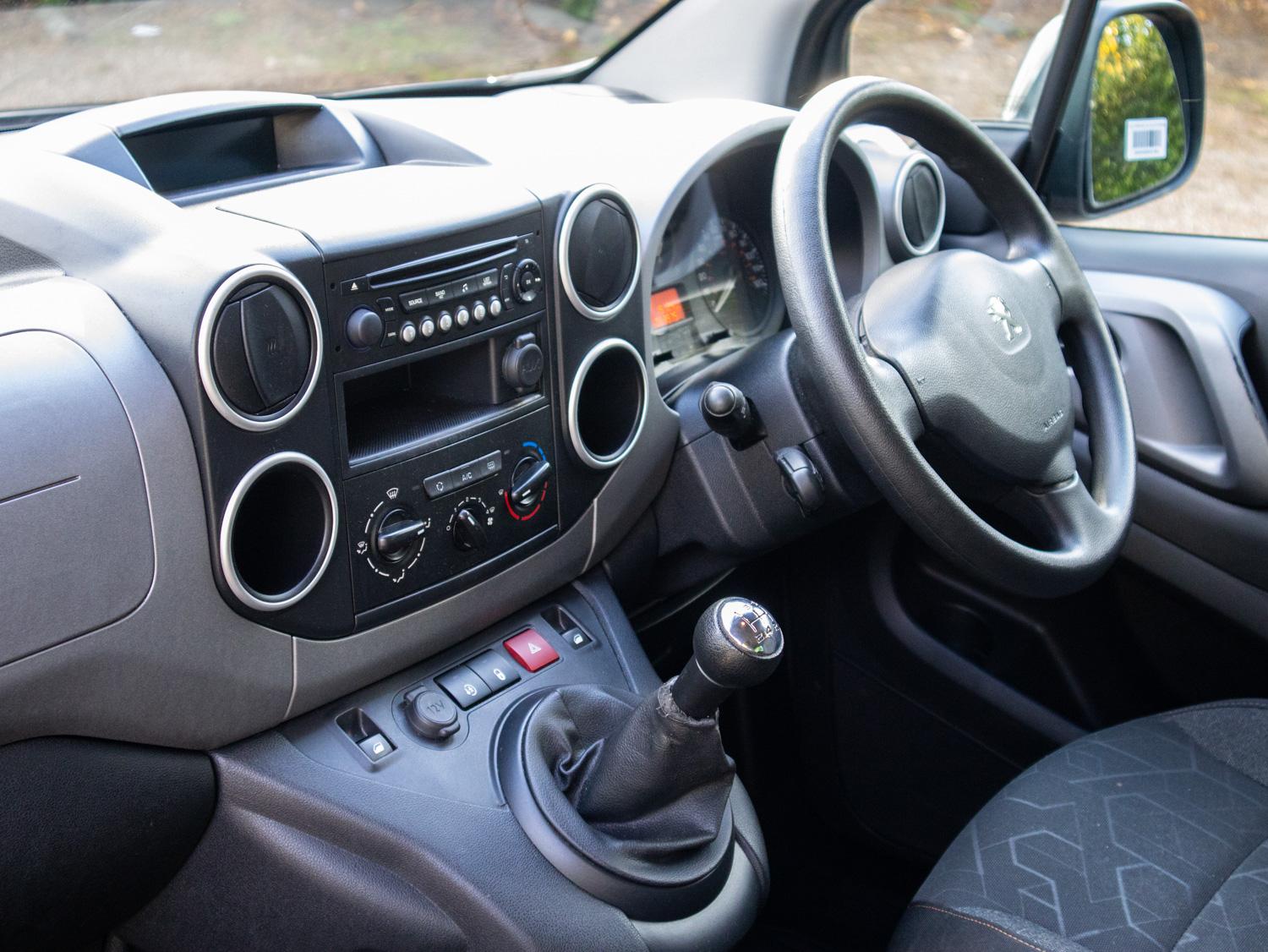 Peugeot Partner Tepee 1.6 BlueHDi Allure MPV 5dr Diesel Manual Euro 6 (s/s) (100 ps)