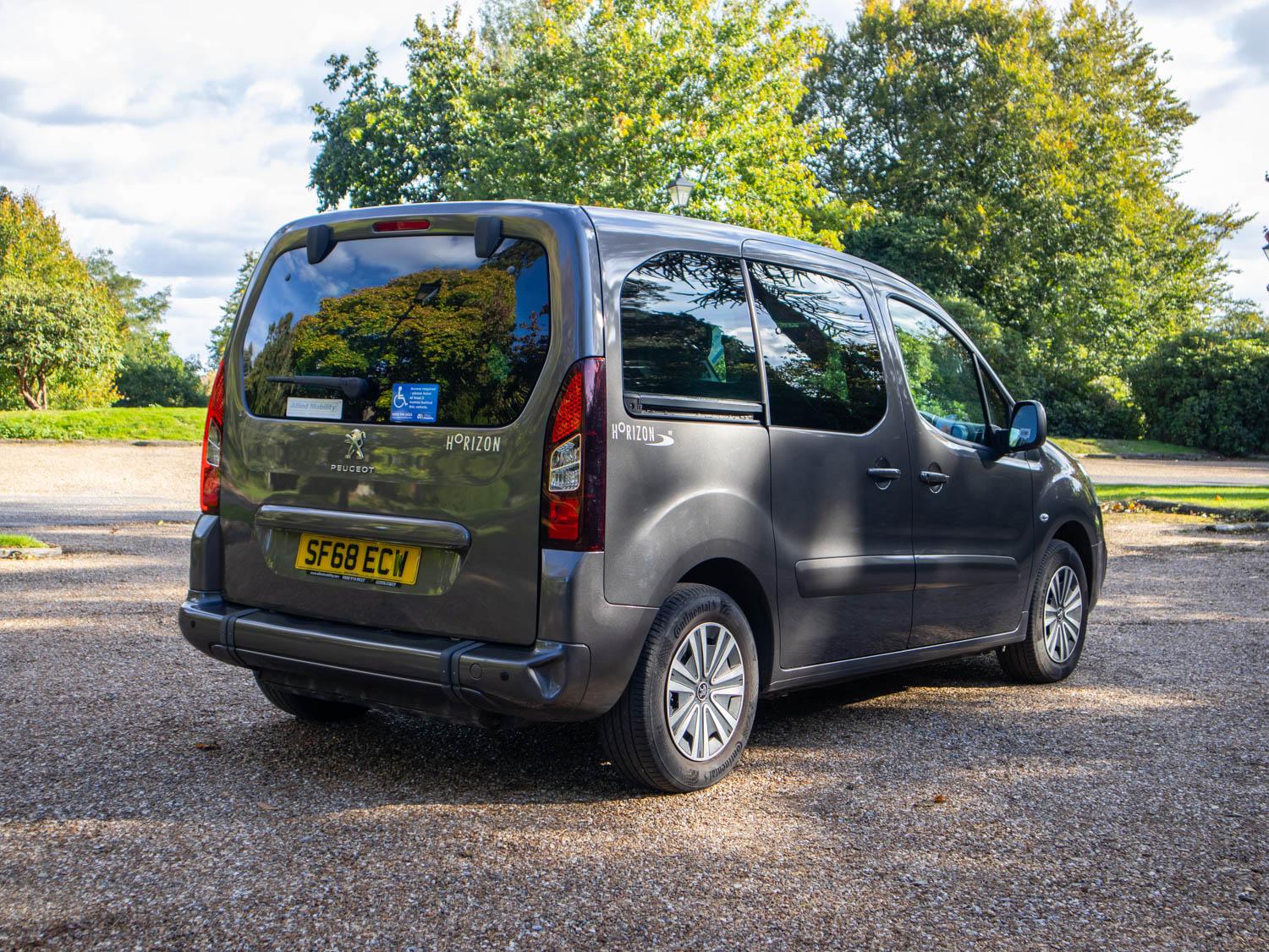 Peugeot Partner Tepee 1.6 BlueHDi Allure MPV 5dr Diesel Manual Euro 6 (s/s) (100 ps)