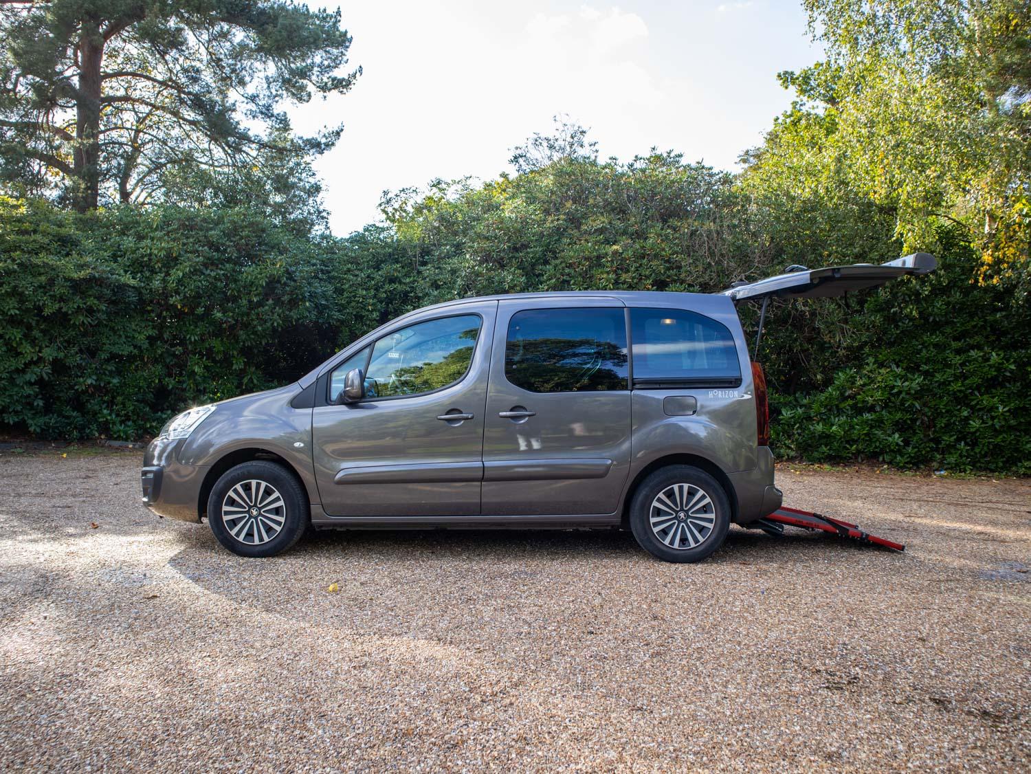 Peugeot Partner Tepee 1.6 BlueHDi Allure MPV 5dr Diesel Manual Euro 6 (s/s) (100 ps)