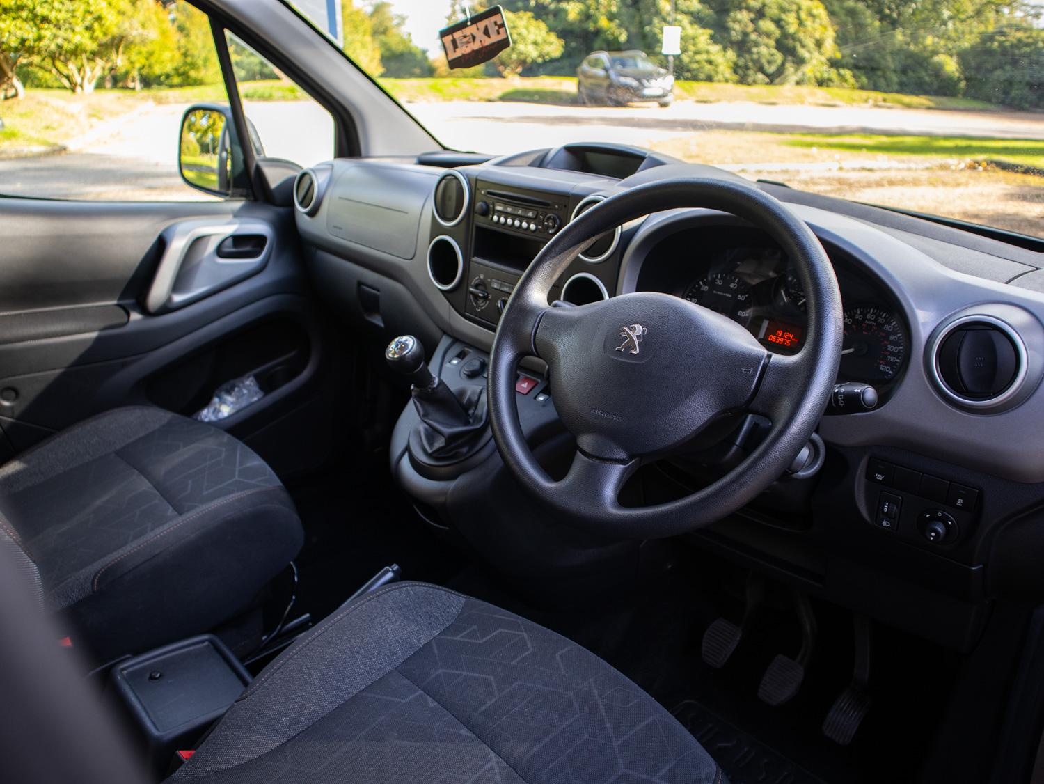 Peugeot Partner Tepee 1.6 BlueHDi Allure MPV 5dr Diesel Manual Euro 6 (s/s) (100 ps)