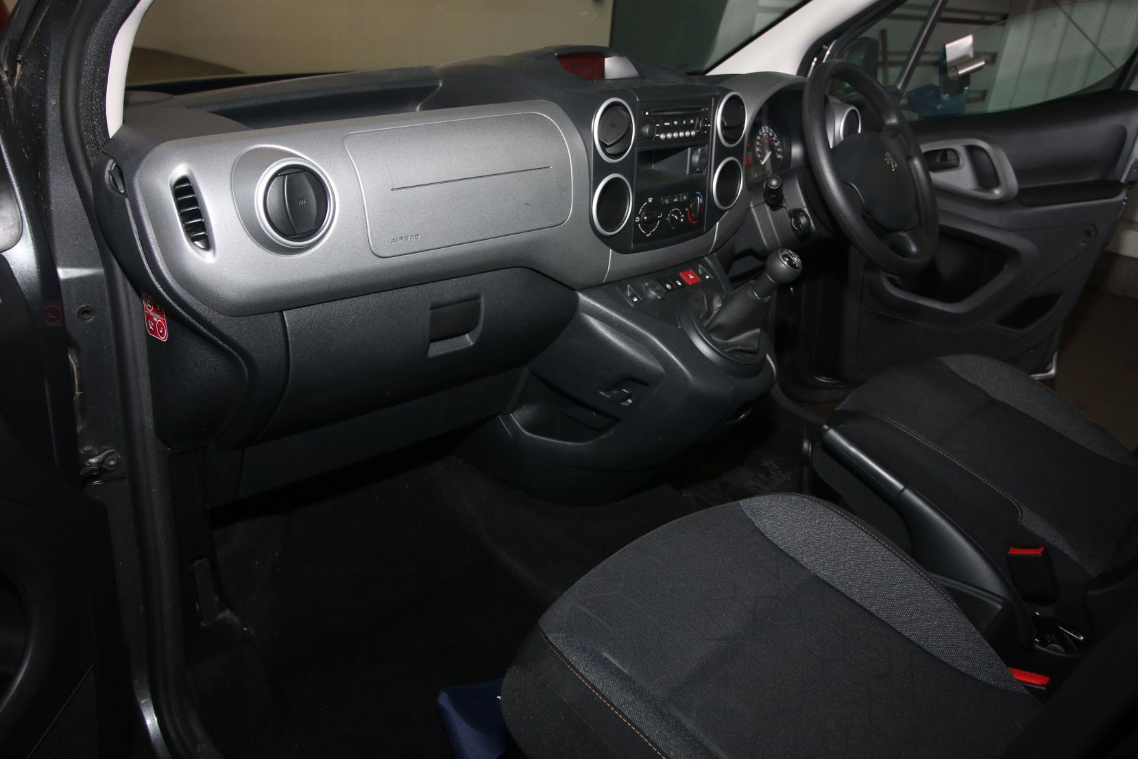 Peugeot Partner Tepee 1.6 BlueHDi Allure MPV 5dr Diesel Manual Euro 6 (s/s) (100 ps)