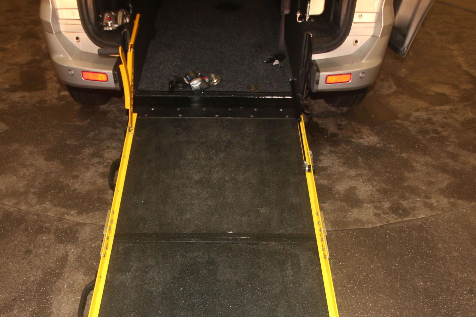 Ford Tourneo Courier 1.5 TDCi Zetec MPV 5dr Diesel Manual Euro 6 (100 ps)