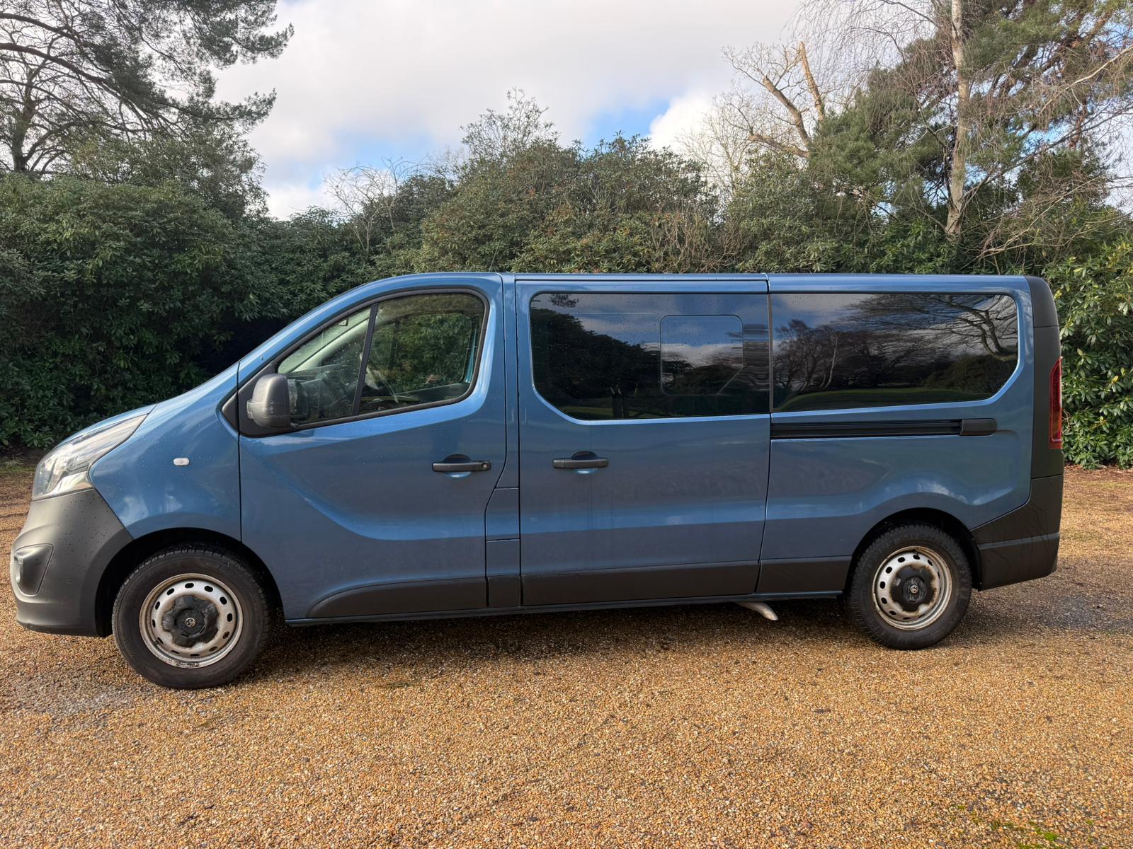 Vauxhall Vivaro 1.6 CDTi 2900 BiTurbo ecoFLEX Combi Van Double Cab 5dr Diesel Manual L2 H1 Euro 6 (s/s) (4 Seat) (95 ps)
