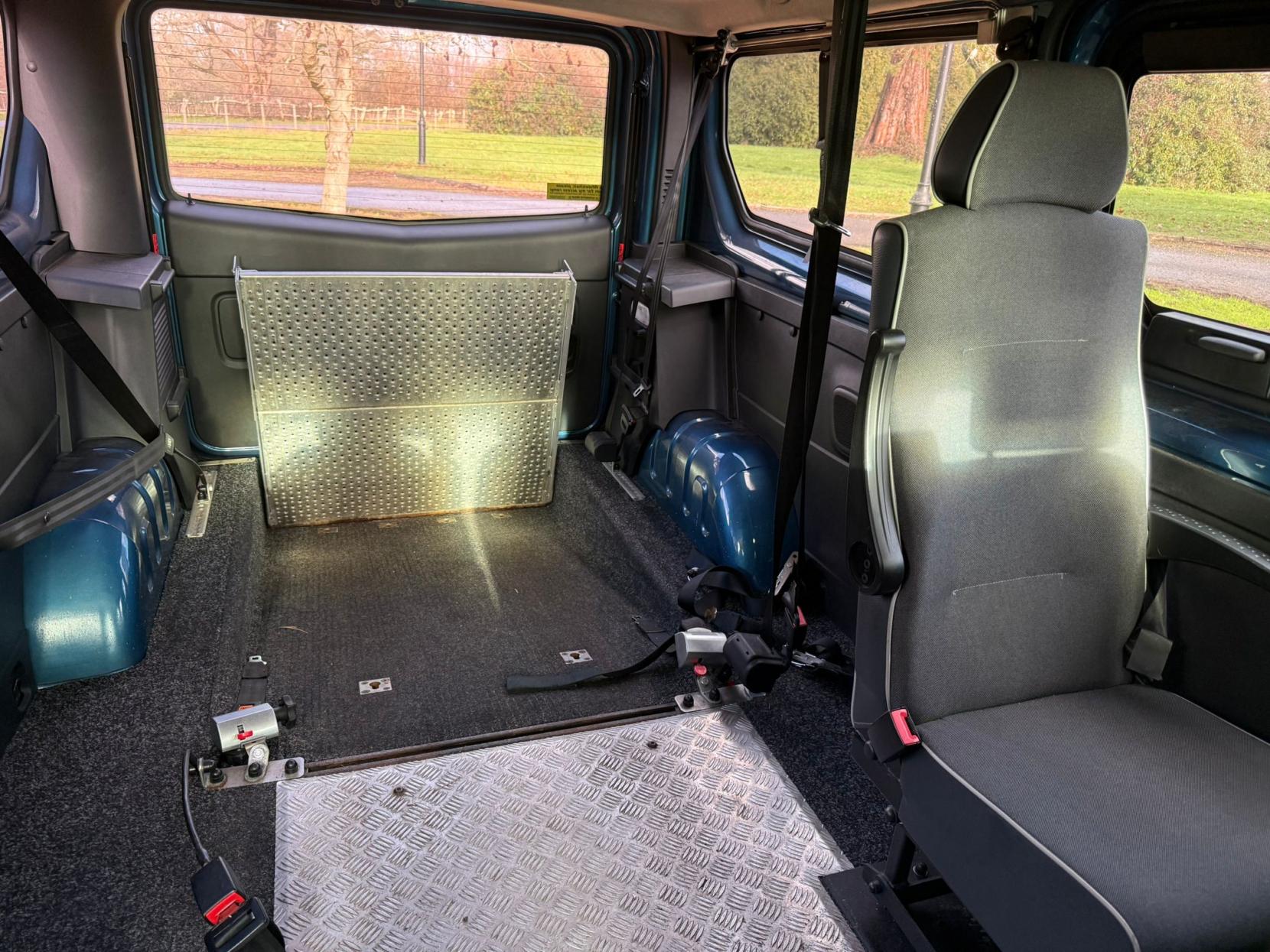 Vauxhall Vivaro 1.6 CDTi 2900 BiTurbo ecoFLEX Combi Van Double Cab 5dr Diesel Manual L2 H1 Euro 6 (s/s) (4 Seat) (95 ps)