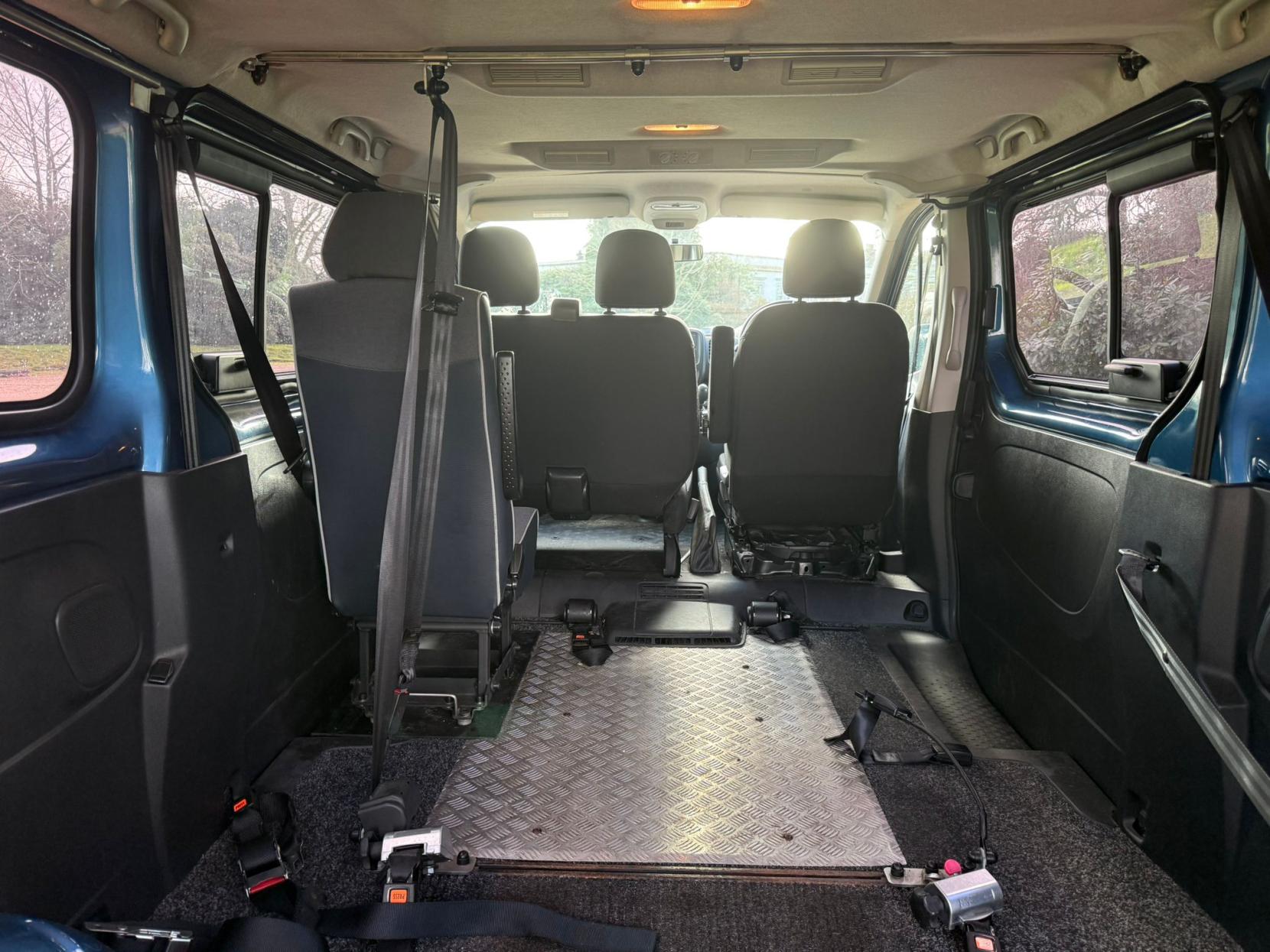 Vauxhall Vivaro 1.6 CDTi 2900 BiTurbo ecoFLEX Combi Van Double Cab 5dr Diesel Manual L2 H1 Euro 6 (s/s) (4 Seat) (95 ps)