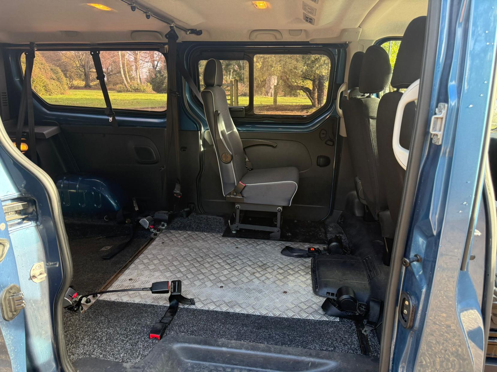 Vauxhall Vivaro 1.6 CDTi 2900 BiTurbo ecoFLEX Combi Van Double Cab 5dr Diesel Manual L2 H1 Euro 6 (s/s) (4 Seat) (95 ps)