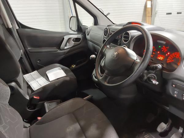 Peugeot Partner Tepee 1.6 BlueHDi Allure MPV 5dr Diesel Manual Euro 6 (s/s) (100 ps)