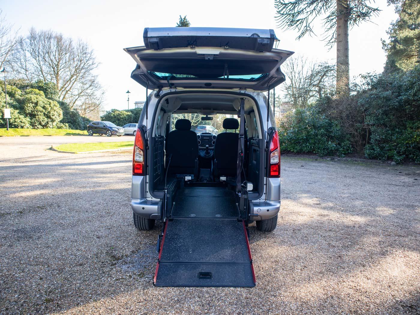 Peugeot Partner Tepee 1.6 BlueHDi Allure MPV 5dr Diesel Manual Euro 6 (s/s) (100 ps)