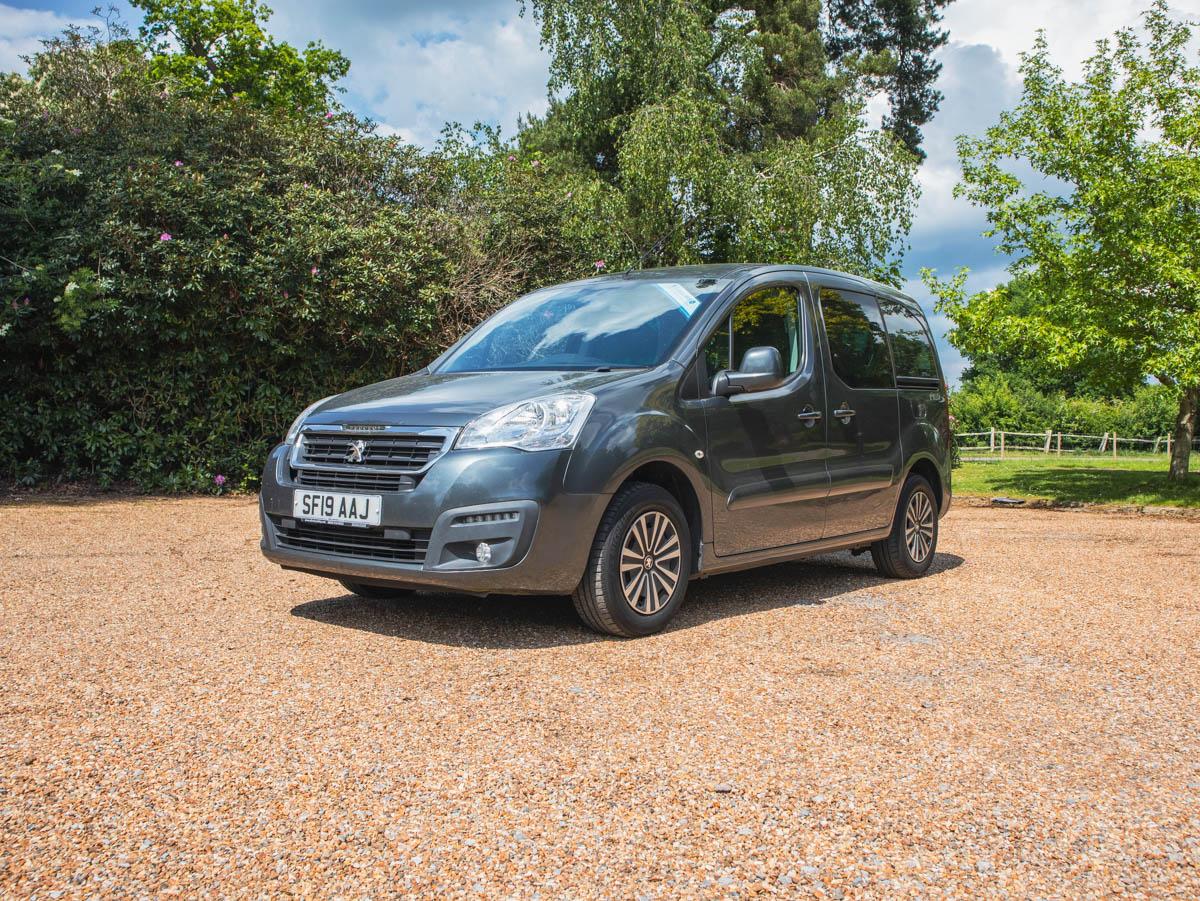 Peugeot Partner Tepee BlueHDi S/S Active – Wheelchair Accessible Vehicle (WAV)