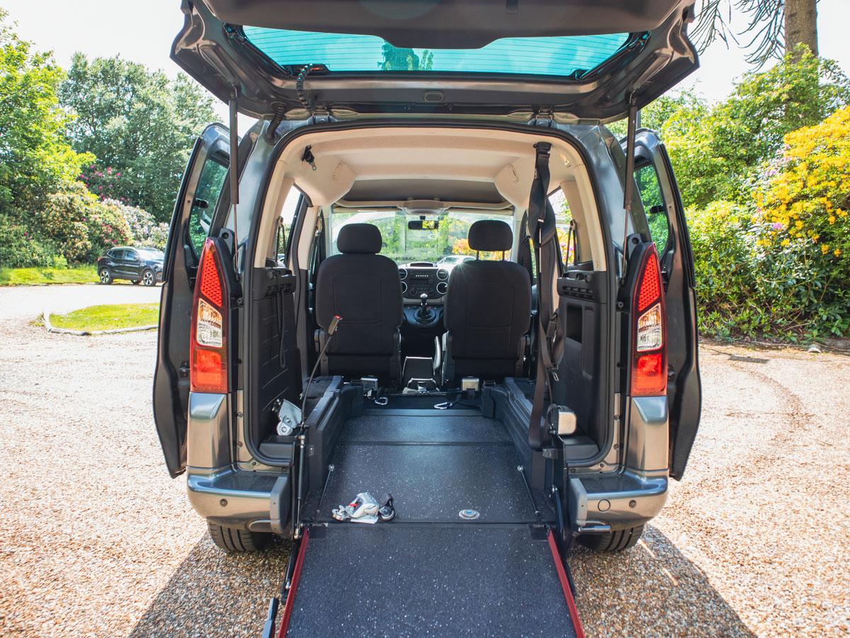 Peugeot Partner Tepee BlueHDi S/S Active – Wheelchair Accessible Vehicle (WAV)