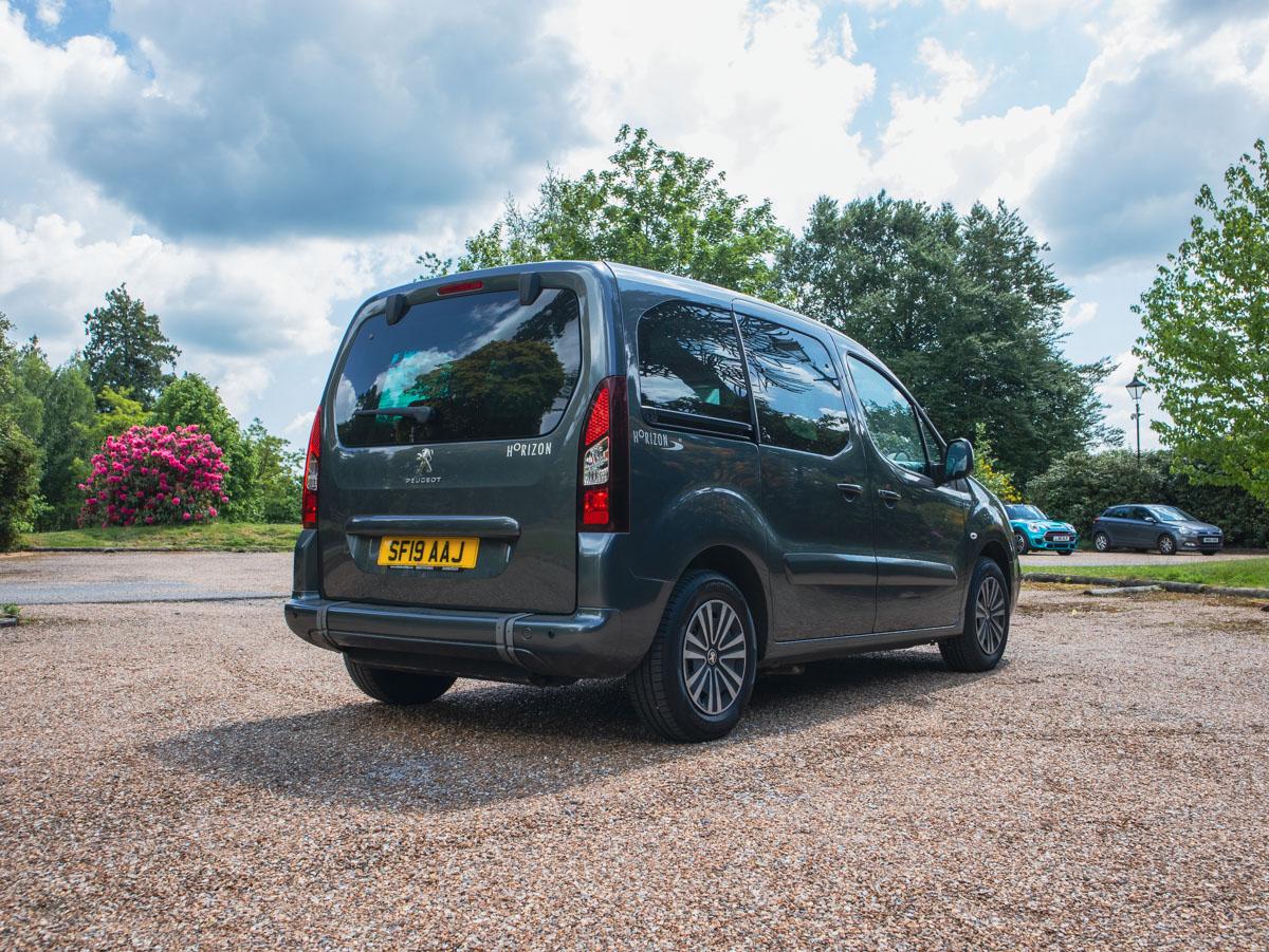 Peugeot Partner Tepee BlueHDi S/S Active – Wheelchair Accessible Vehicle (WAV)