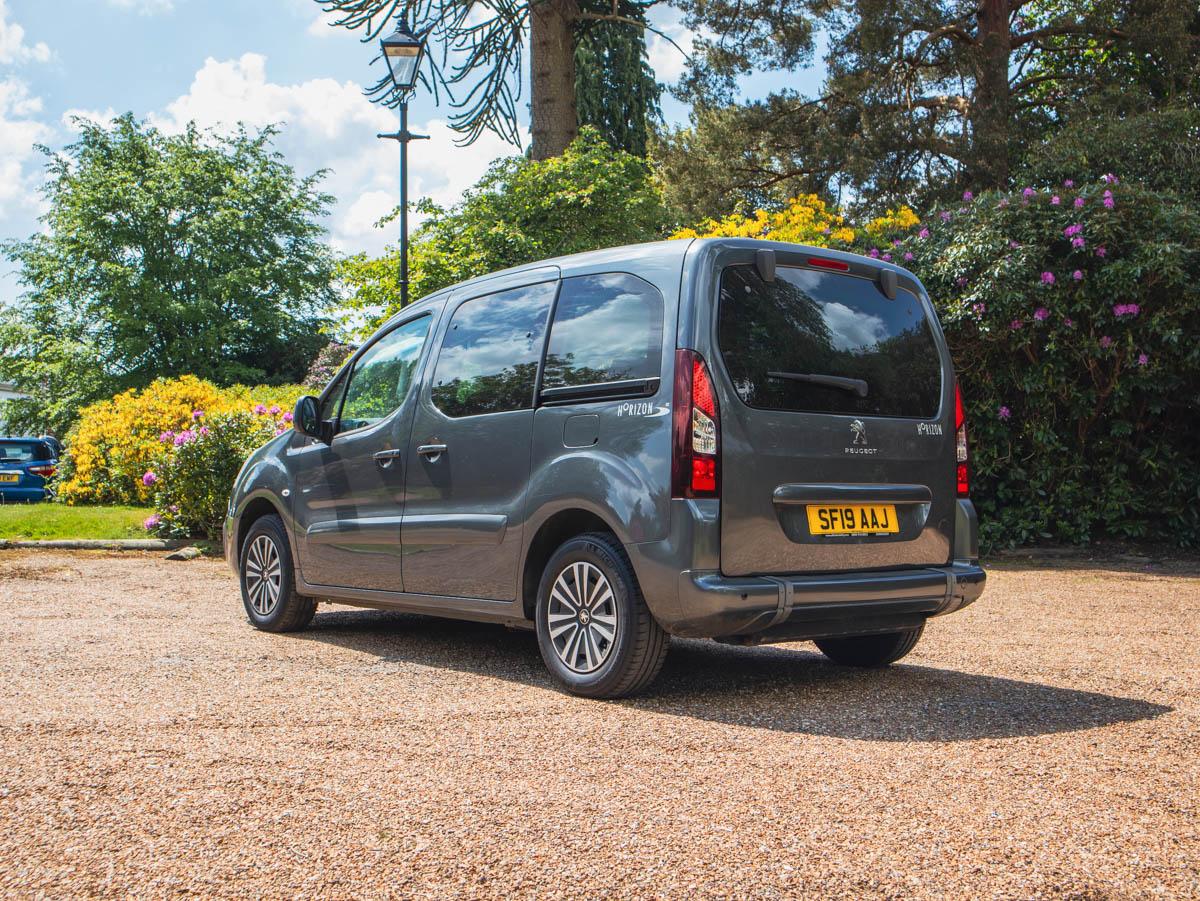Peugeot Partner Tepee BlueHDi S/S Active – Wheelchair Accessible Vehicle (WAV)