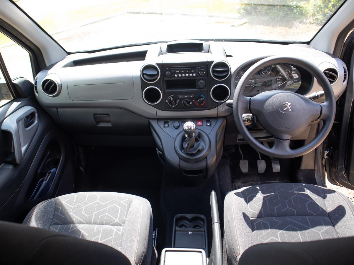 Peugeot Partner Tepee BlueHDi S/S Active – Wheelchair Accessible Vehicle (WAV)