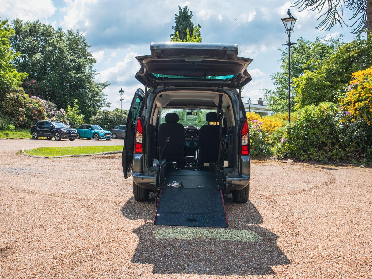 Peugeot Partner Tepee BlueHDi S/S Active – Wheelchair Accessible Vehicle (WAV)