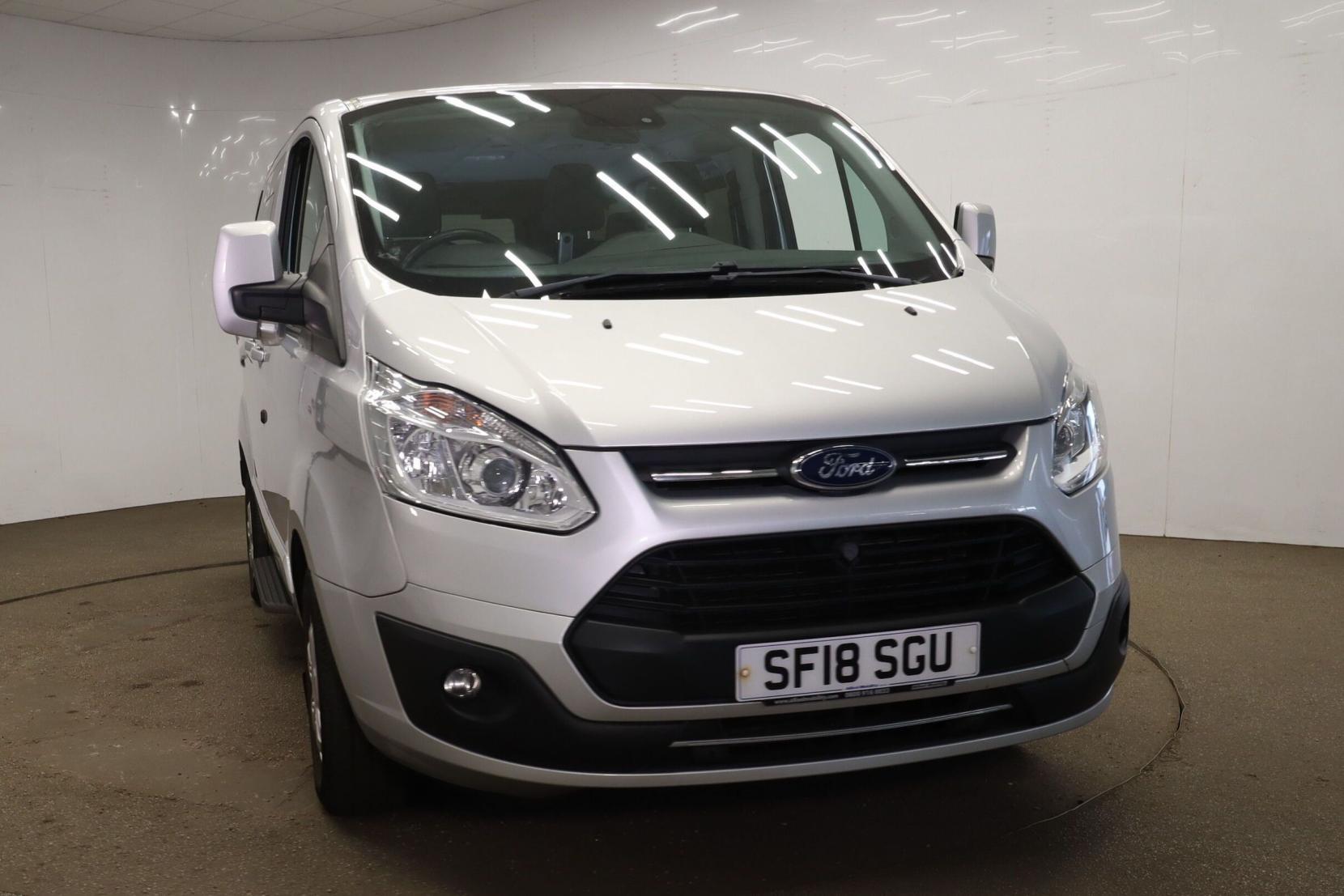 Ford Tourneo Custom 2.0 310 EcoBlue Titanium Minibus Double Cab 5dr Diesel Manual L1 Euro 6 (s/s) (130 ps) WAV